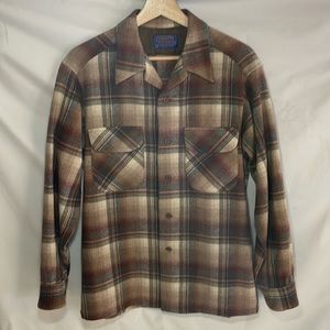 VTG Pendleton Mens Button Up Flannel Shirt 100% Virgin Wool Brown Plaid Size Med